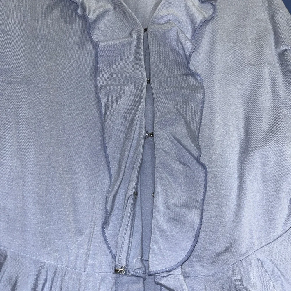 Free People Ruffle Me Away Slim Fit Plunge Neck Top Womens L Blue Heron Pullover
